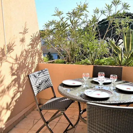 Avec Terrasse Et Parking - Proche Centre Et Plages A - Fr-1-226b-31 Apartment Cavalaire-sur-Mer