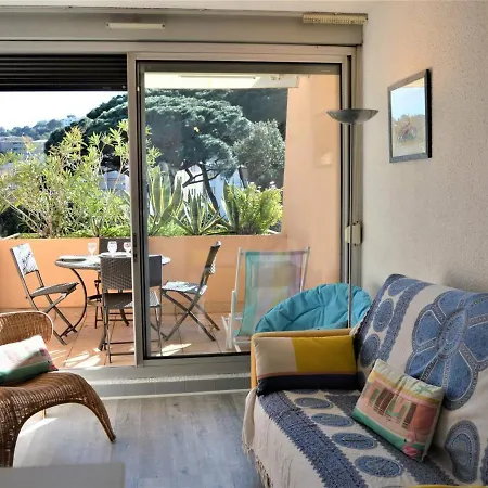 Avec Terrasse Et Parking - Proche Centre Et Plages A - Fr-1-226b-31 Apartment Cavalaire-sur-Mer